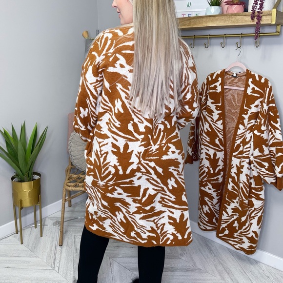 Cardigan - Picture 3 of 7